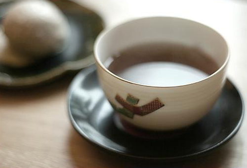 Чем полезно пить чай без сахара? Чем полезно пить чай без сахара?