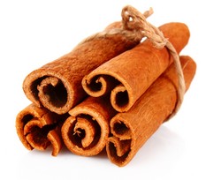 Связанные палочки корицы Связанные палочки корицы